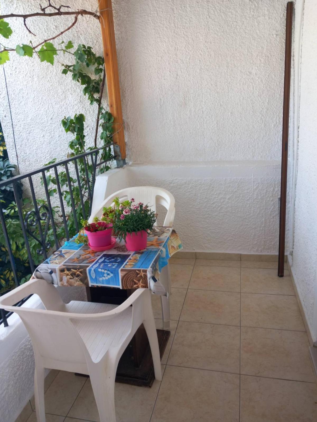 Katerinas Apartmens Скиатос Екстериор снимка