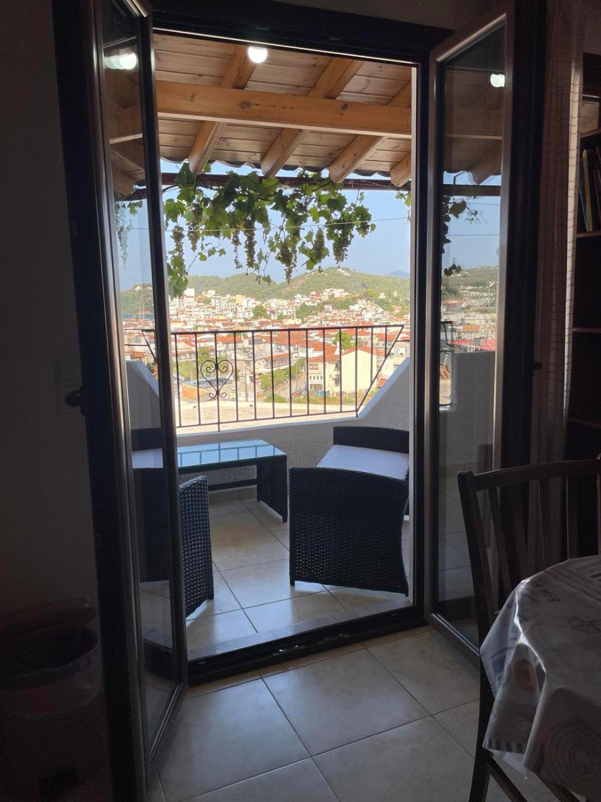 Katerinas Apartmens Скиатос Екстериор снимка