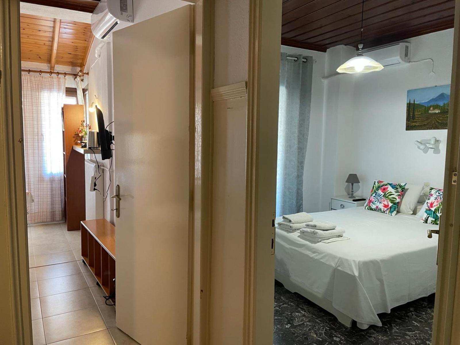 Katerinas Apartmens Скиатос Екстериор снимка